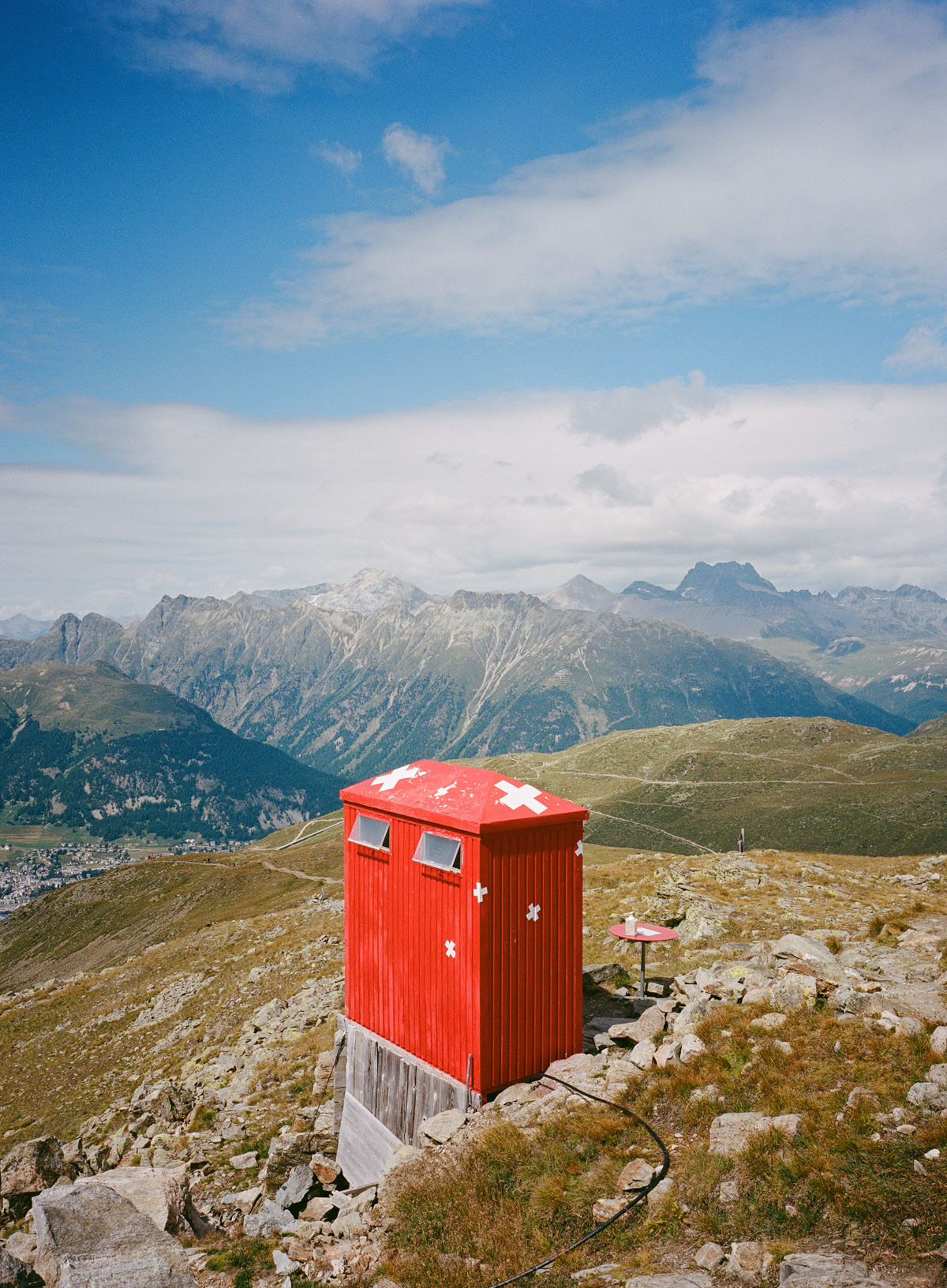 Bergtoilette der Segantini Hütte im Engadin